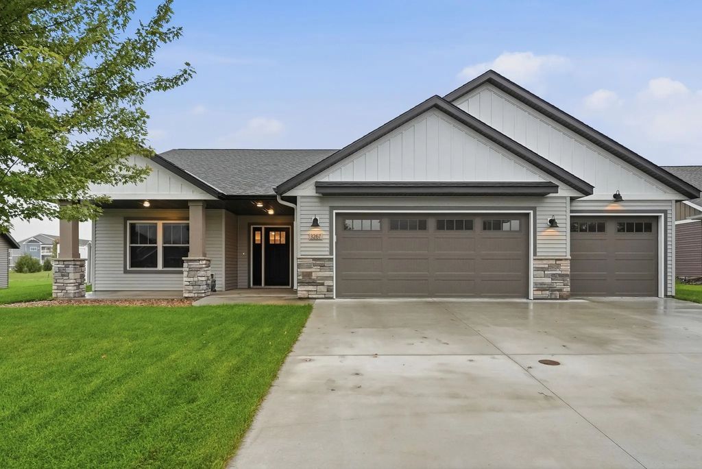 3267 Old Stone Way Ne, Sauk Rapids
