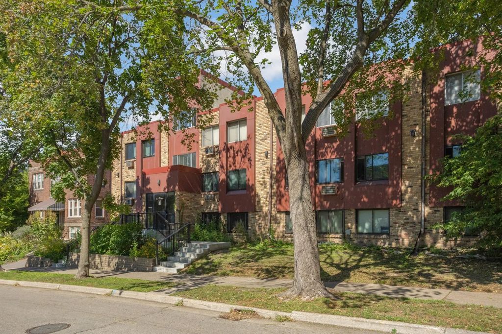 520 Ridgewood Avenue 102, Minneapolis