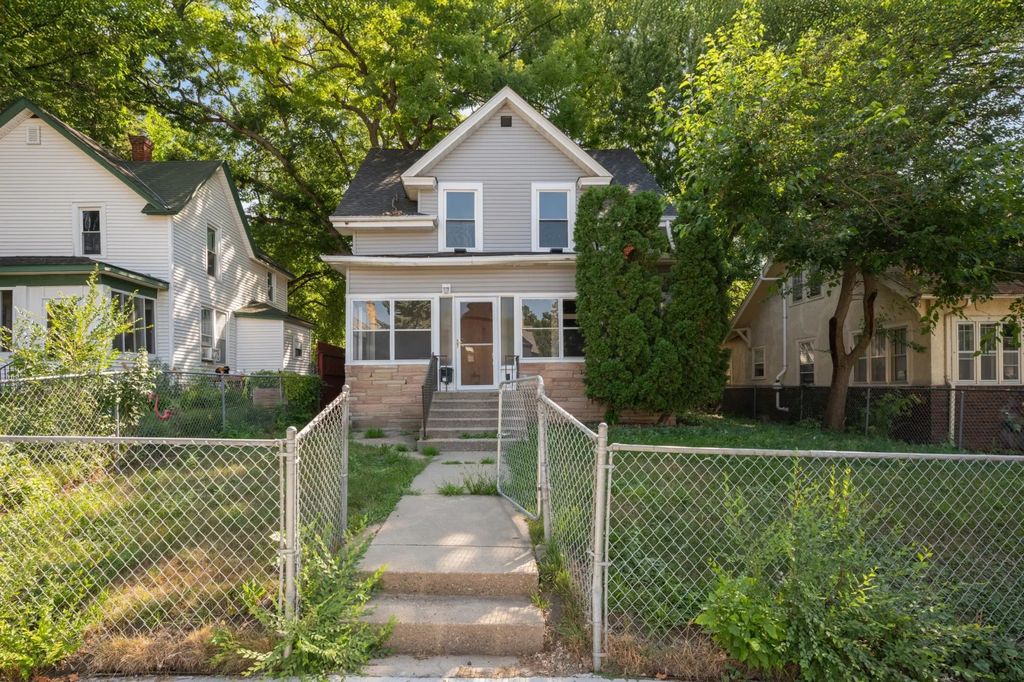2630 Girard Avenue N, Minneapolis