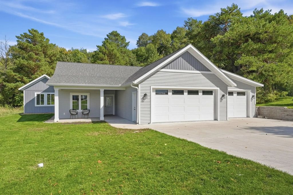 3319 Lakecrest Road Ne, Alexandria