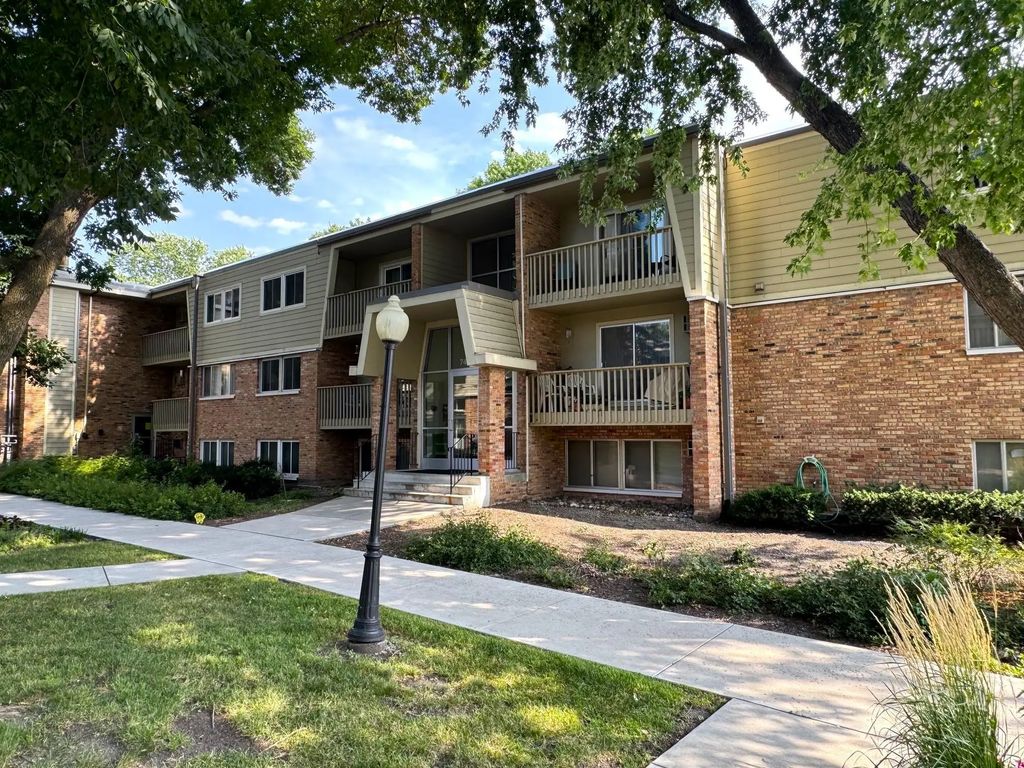 7414 W 22nd Street 306, Saint Louis Park