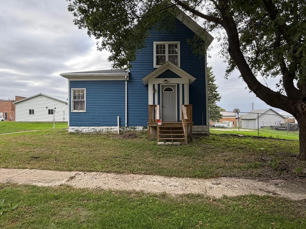 113 Nevada Avenue, Adrian
