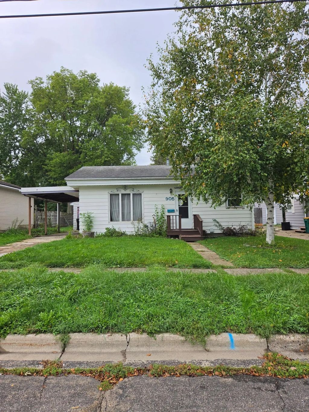 905 Ulstad Avenue, Albert Lea