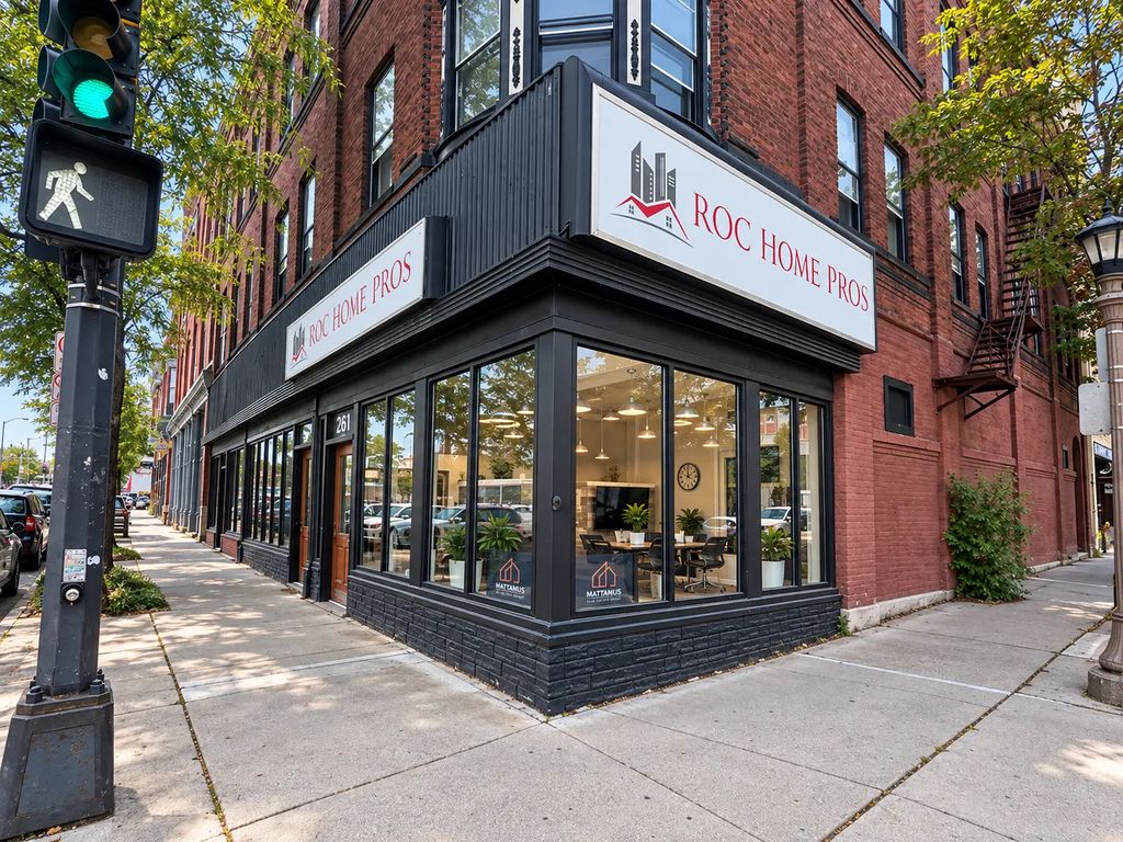 261 7th Street W, Saint Paul