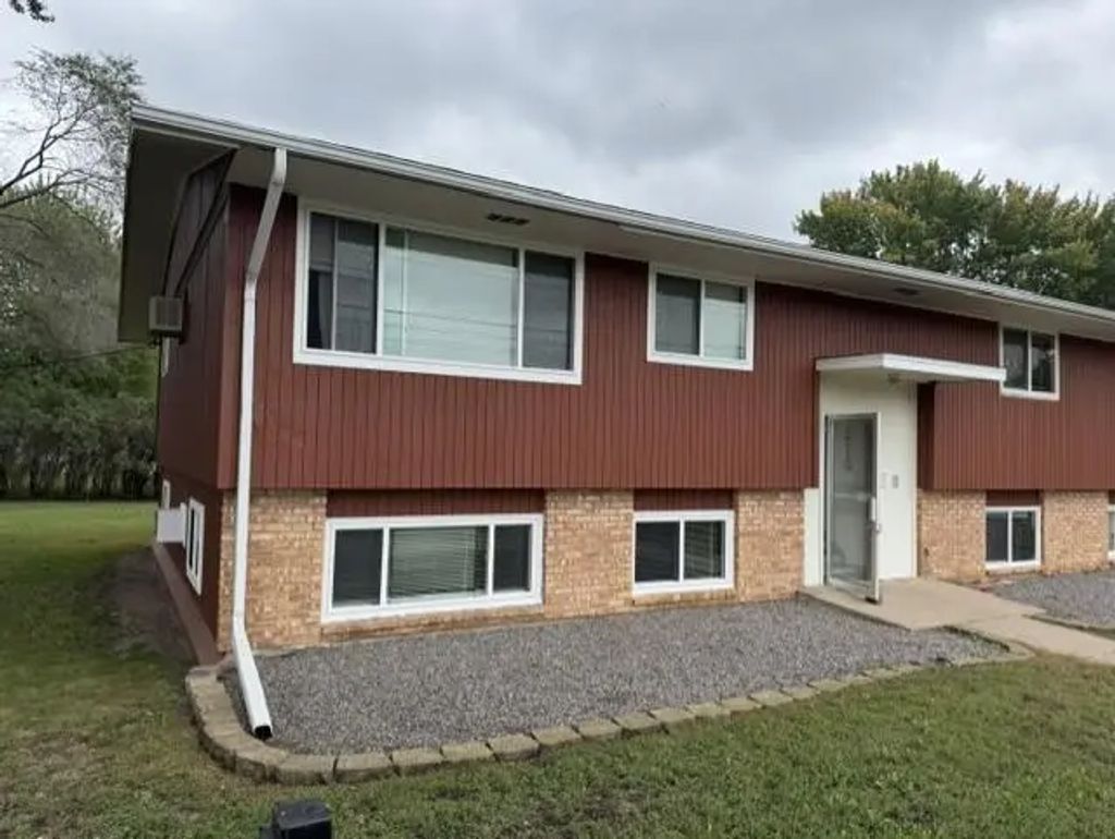1710 11th Avenue S 1, Saint Cloud
