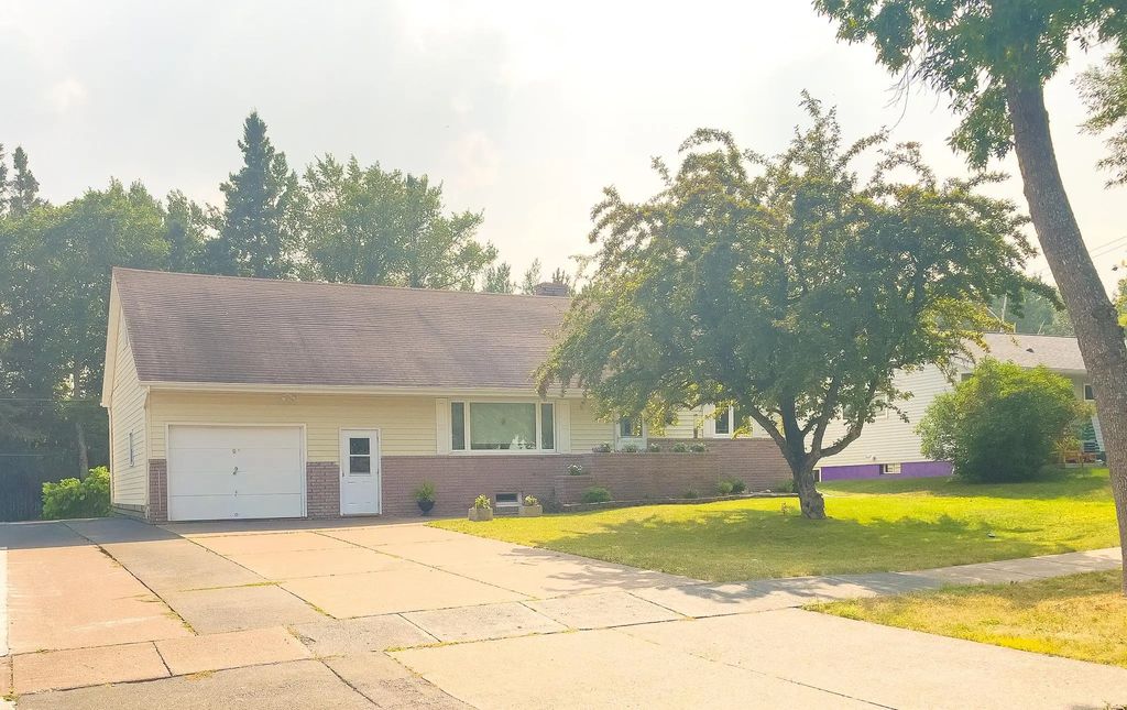 84 Hays Circle, Silver Bay