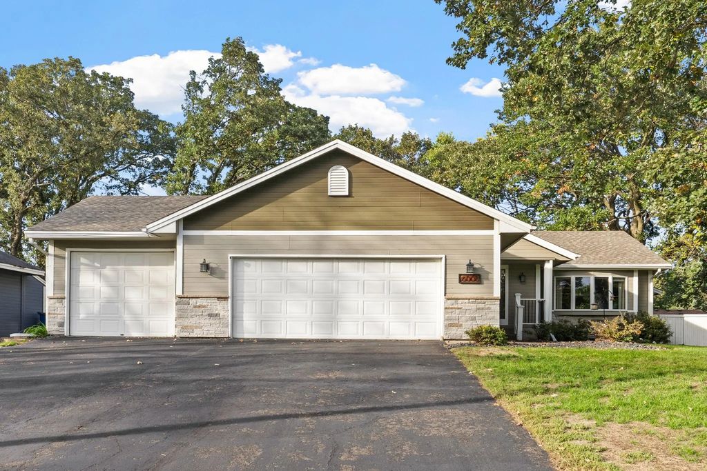6008 114th Lane N, Champlin