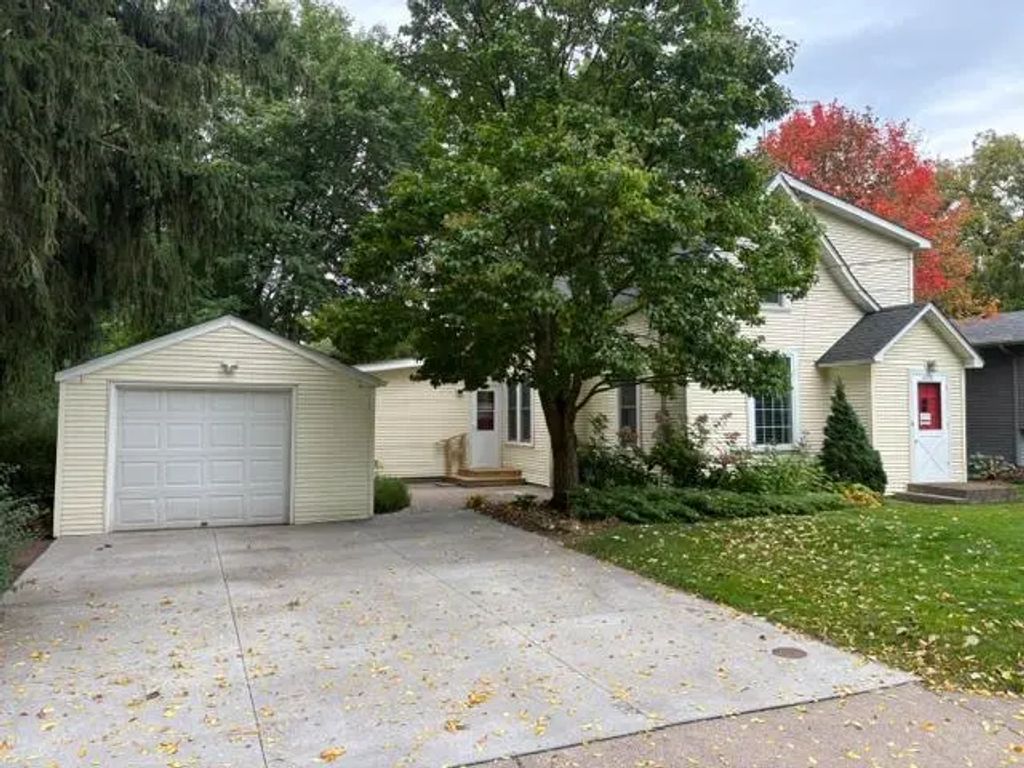 6051 Upper 46th Street N, Oakdale