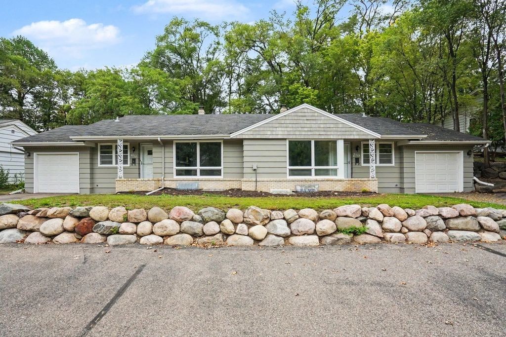 6117 France Avenue S, Edina