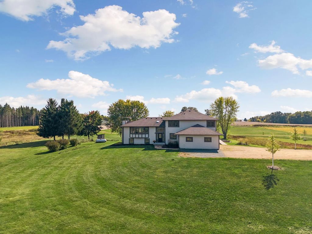 10420 Penfield Avenue N, Stillwater