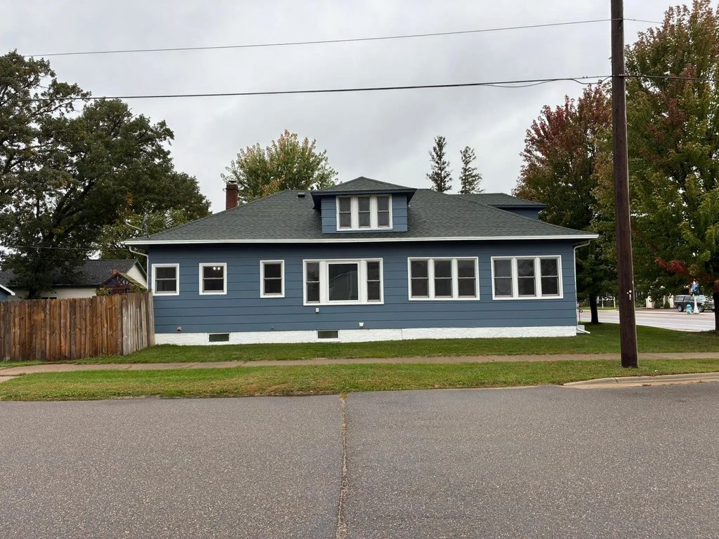 301 W Broadway, Little Falls