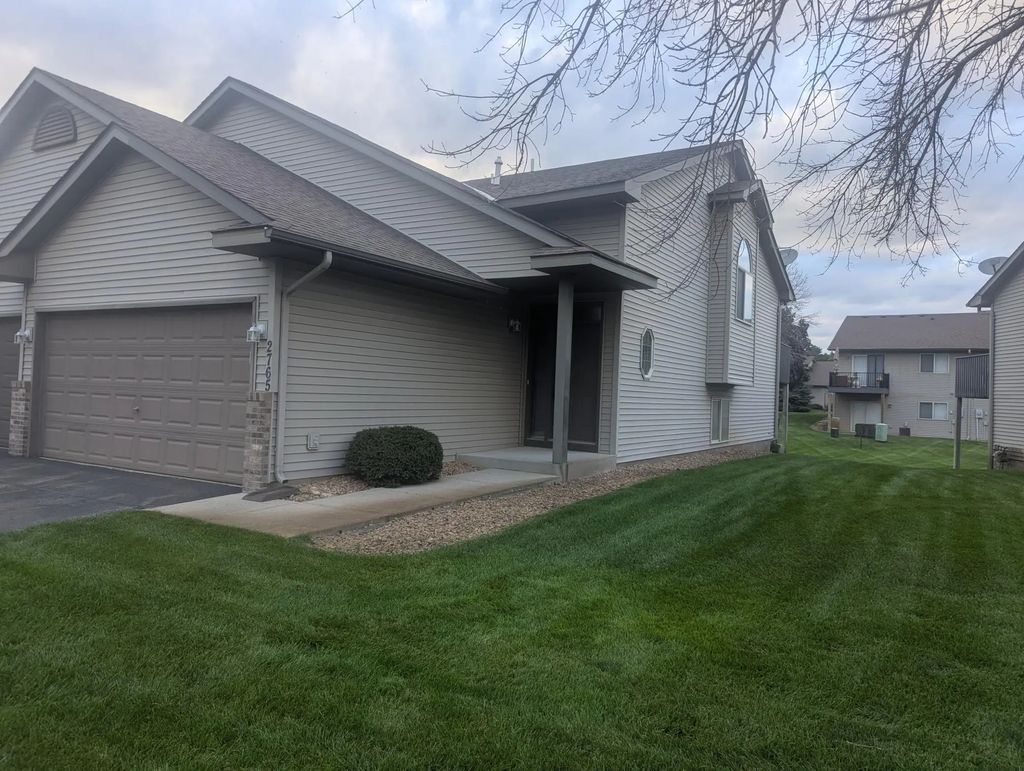 2765 230th Lane Nw, Saint Francis