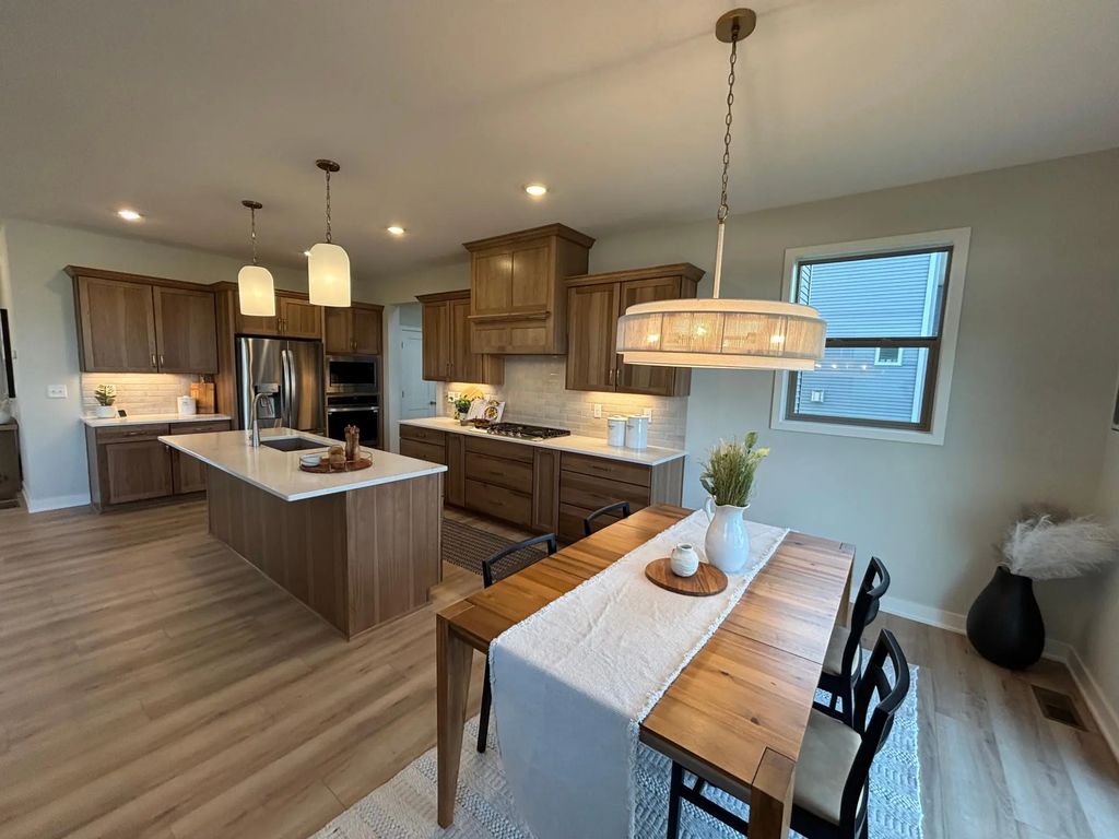17924 Headwaters Drive, Lakeville