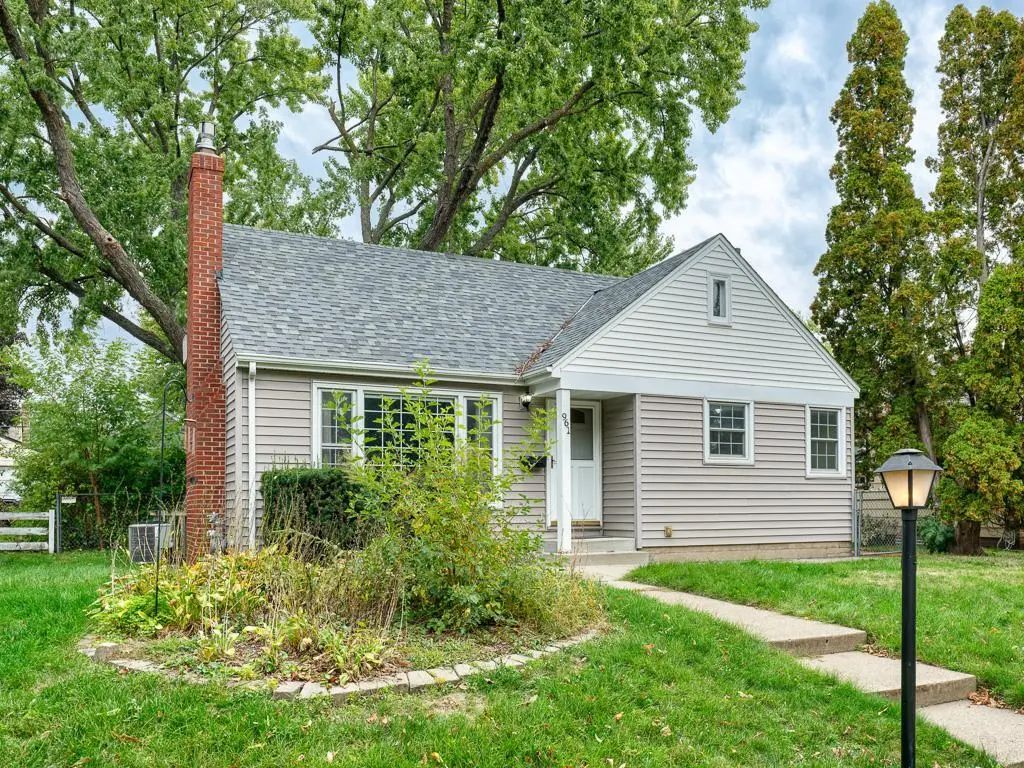 961 California Avenue W, Saint Paul