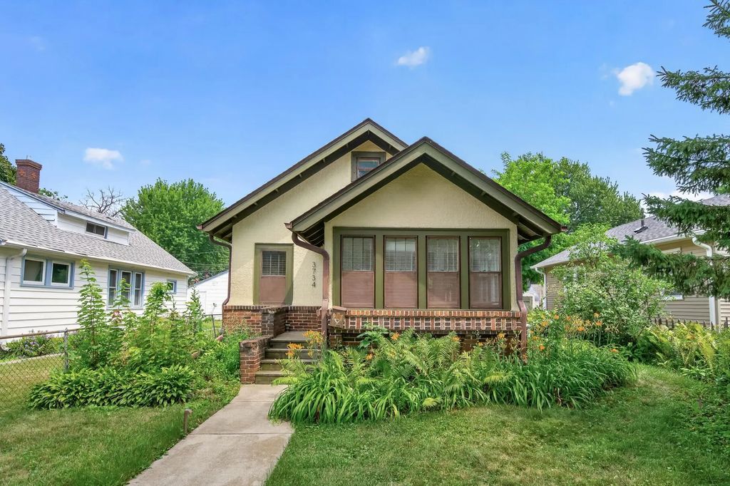 3734 Newton Avenue N, Minneapolis