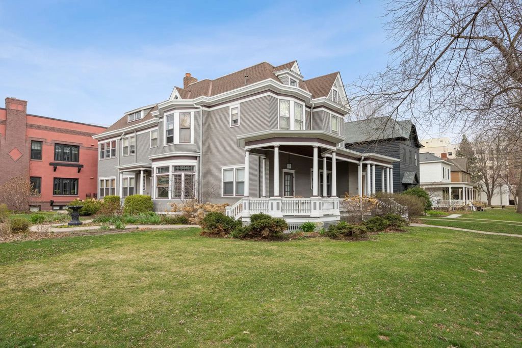 433 Holly Avenue 4, Saint Paul