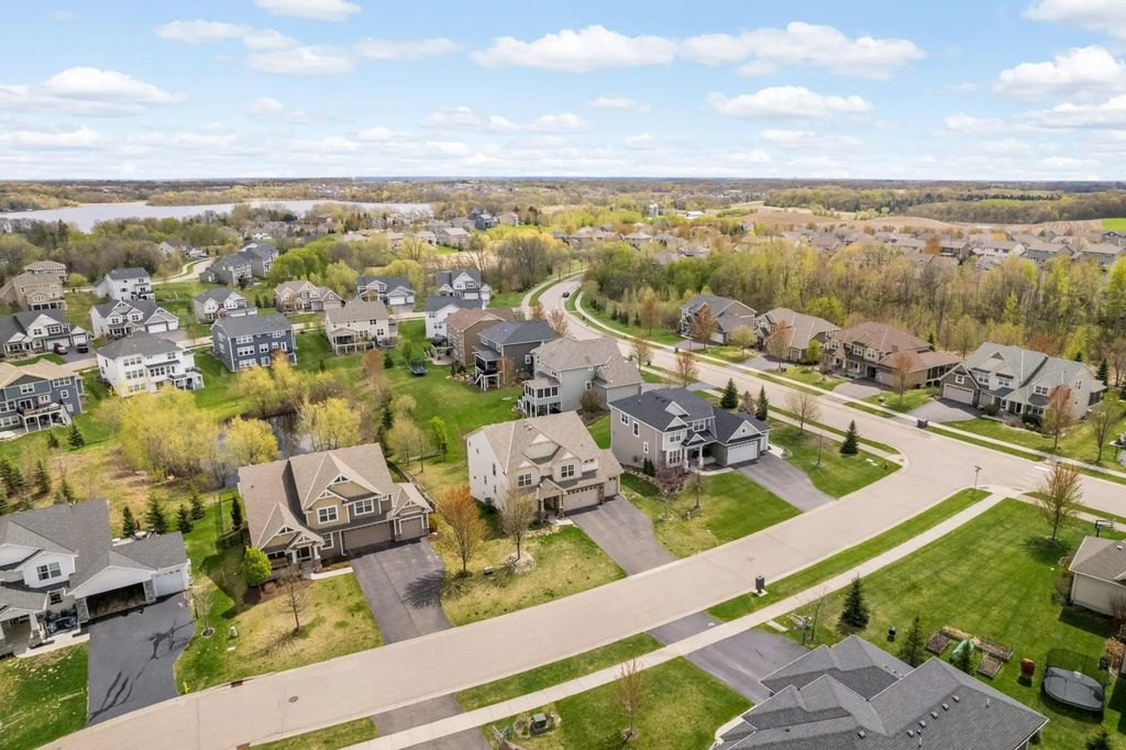 8415 Krey Lake Court, Victoria
