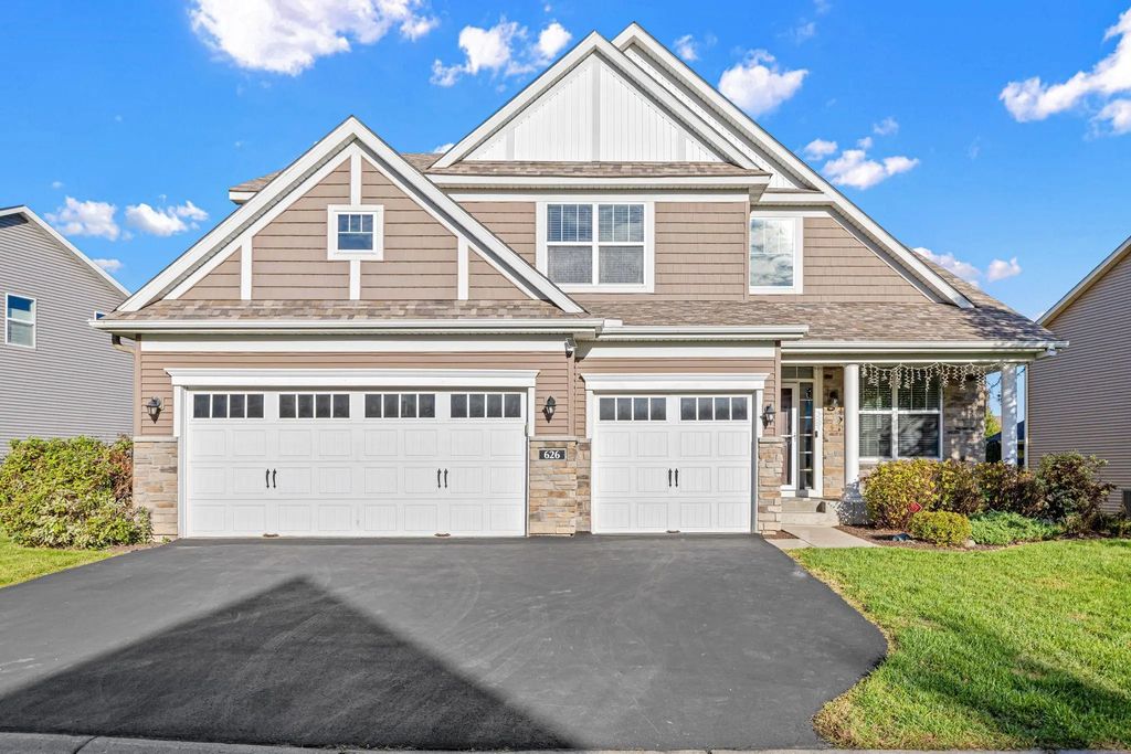 626 Eastgate Parkway, Mahtomedi