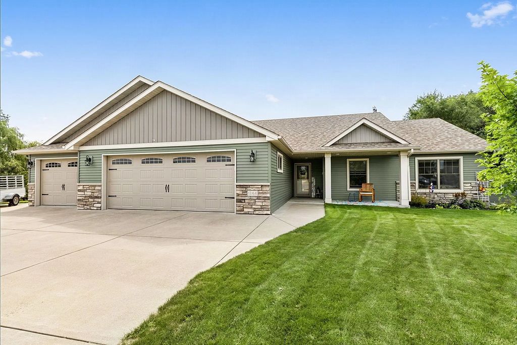 1244 Washington Court, Sartell