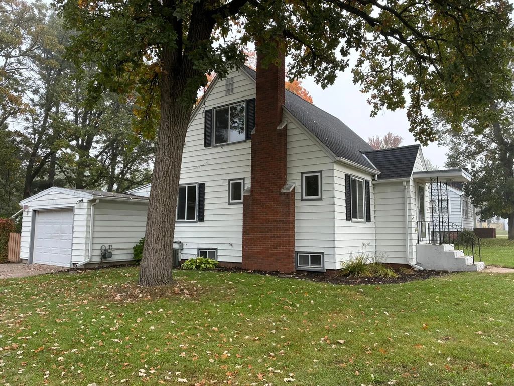 713 1st Avenue Ne, Little Falls