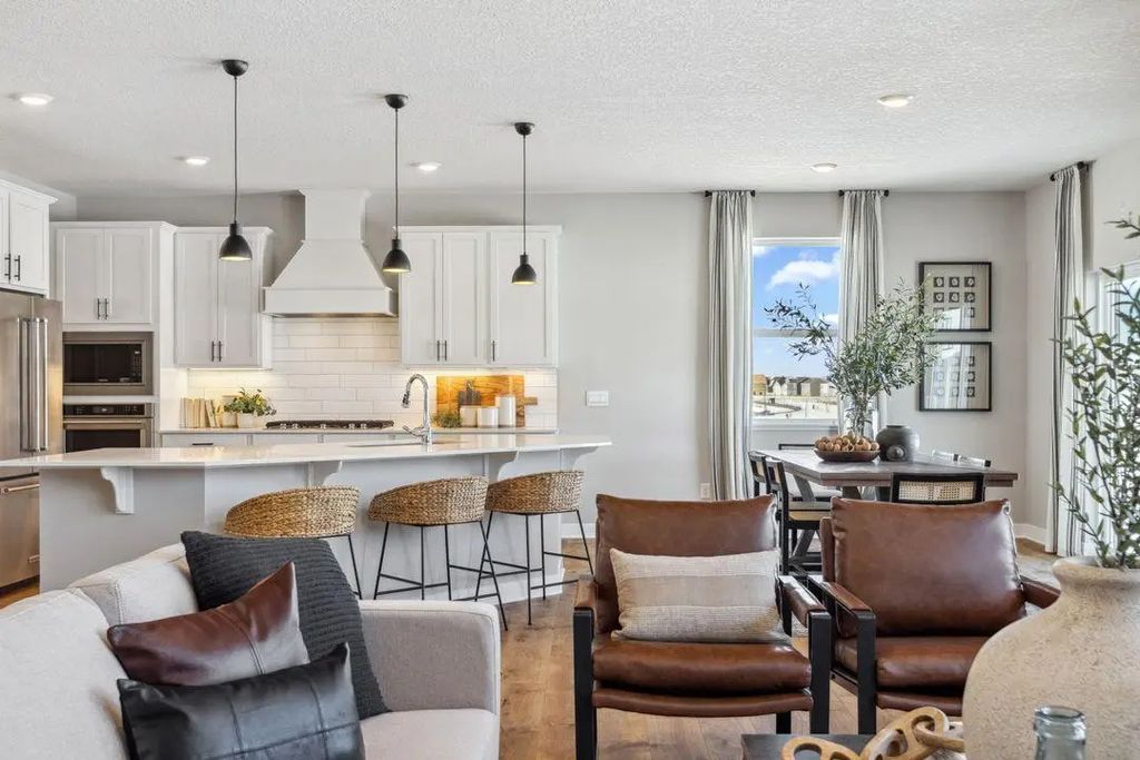 925 Foxglove Terrace, Waconia