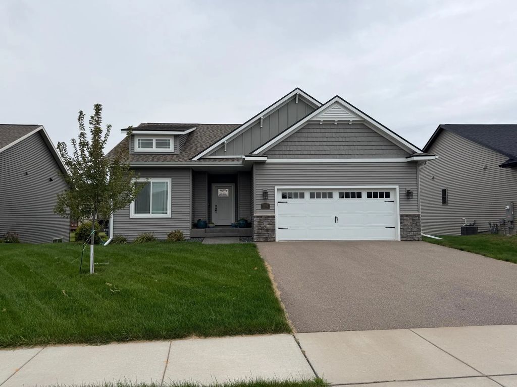 2024 Whistling Straits Drive, Altoona