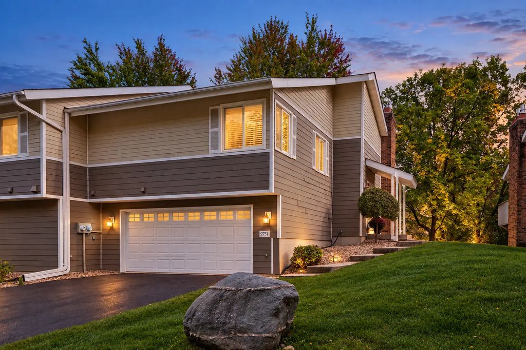 9751 Brighton Lane, Eden Prairie