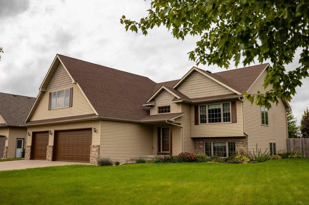 608 Colodoro Lane, Eagle Lake