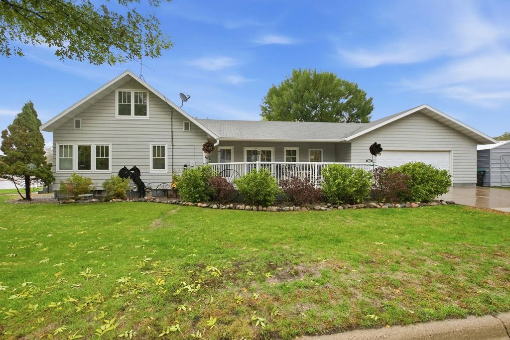 404 1st Street Ne, Wadena