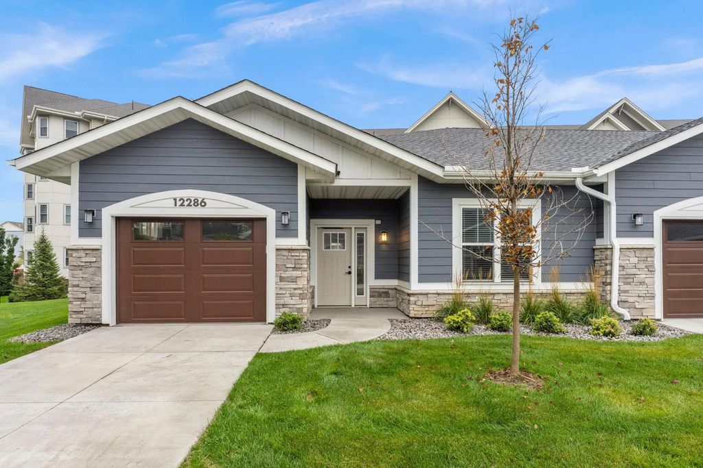 12286 82nd Avenue N, Maple Grove