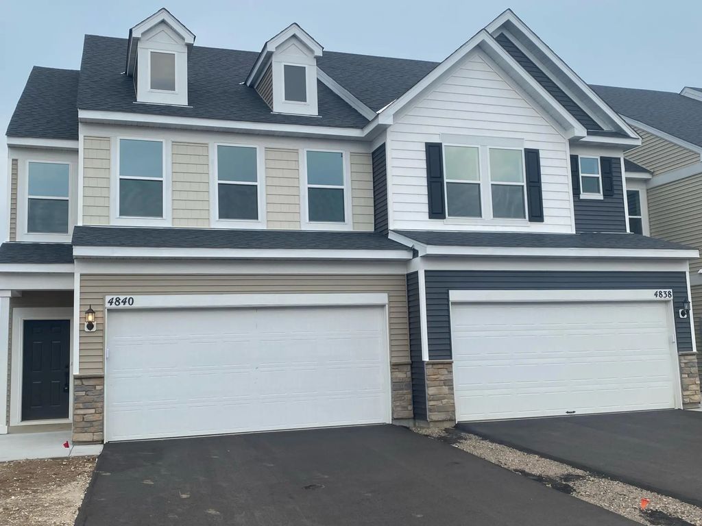 4838 Airlake Drive, Woodbury