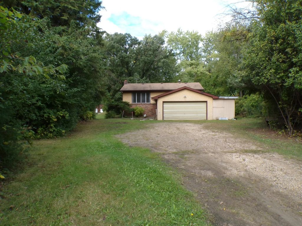 12235 S Robert Trail, Rosemount