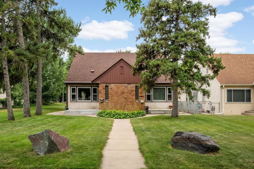 5636 Cedar Avenue S, Minneapolis