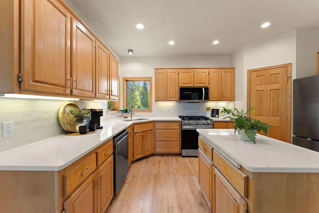 14490 21st Street N, West Lakeland Twp