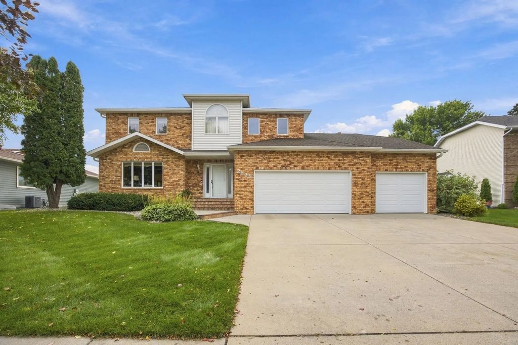 2825 27th Street S, Fargo