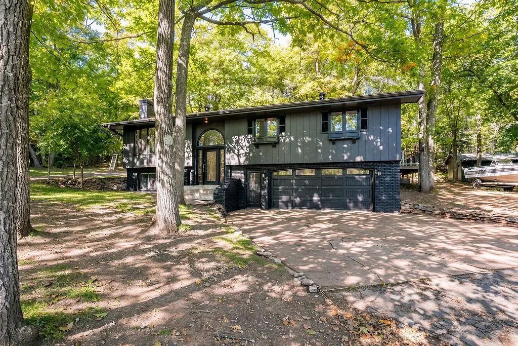 2413 20th Avenue, Two Harbors