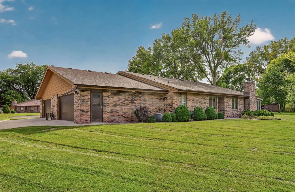 2241 Baihly Lane Sw, Rochester