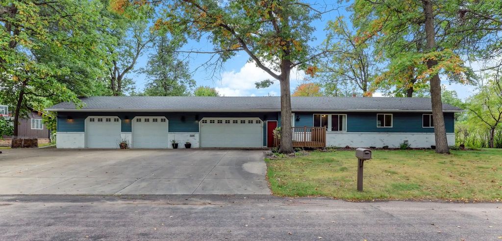 114 Woodland Circle, Princeton