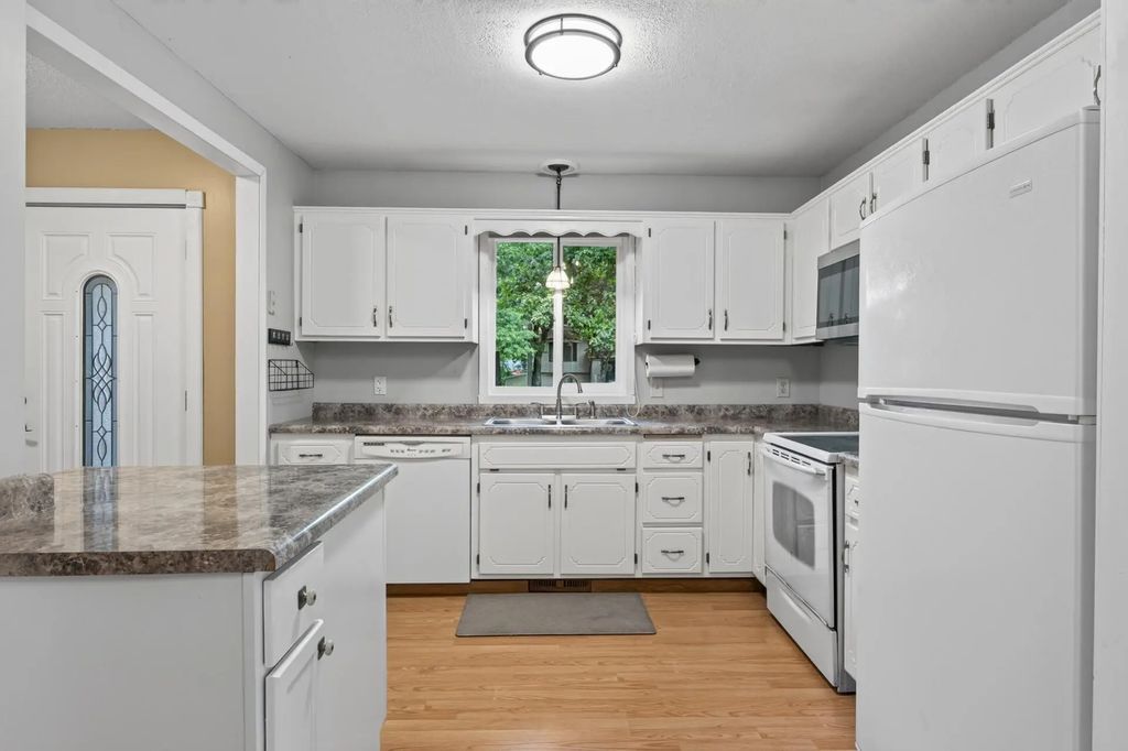 14175 Barium Street Nw, Ramsey