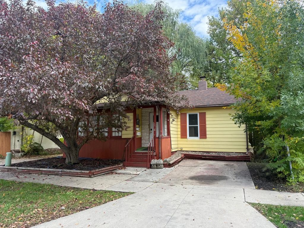 112 15th Street S, Fargo