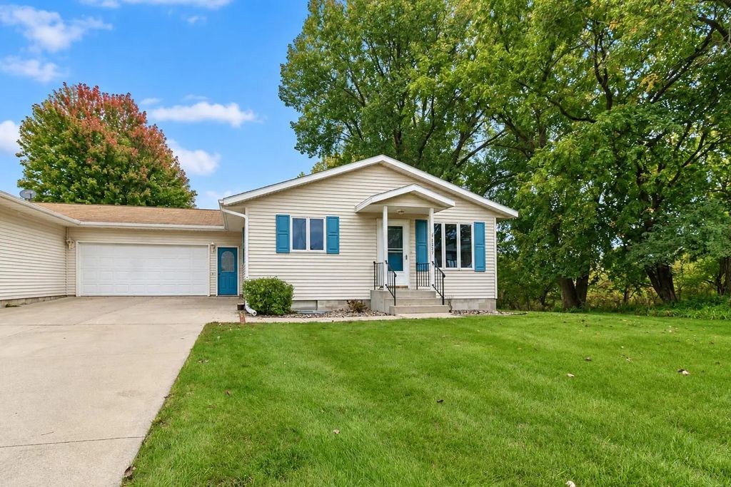 1327 S German Street, New Ulm