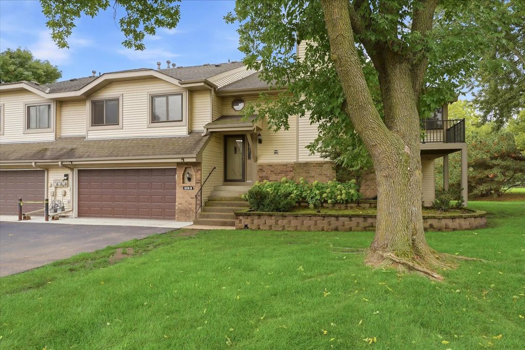 1618 Clemson Drive B, Eagan