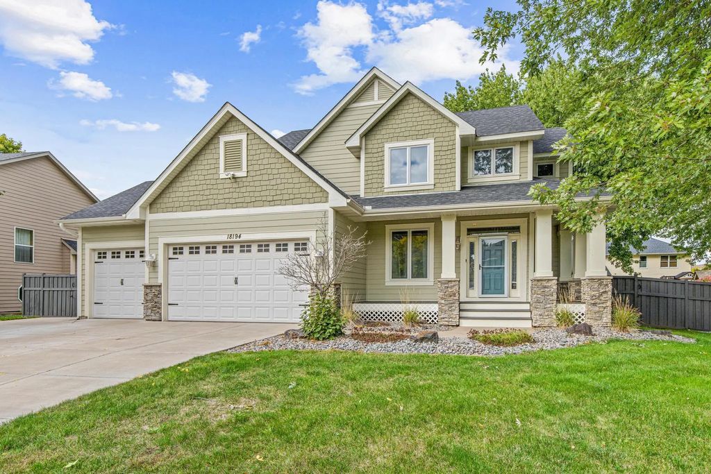 18194 87th Avenue N, Maple Grove