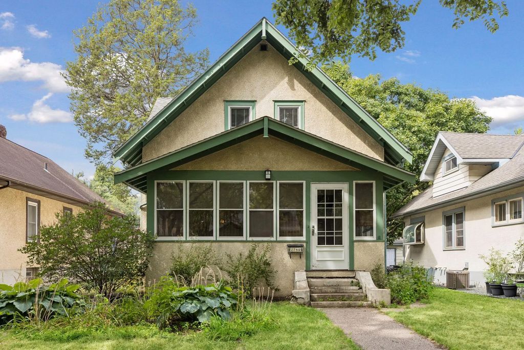 2740 41st Avenue S, Minneapolis