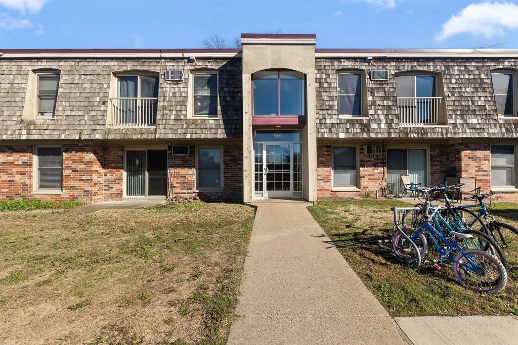 901 11th Avenue S 5, Hopkins