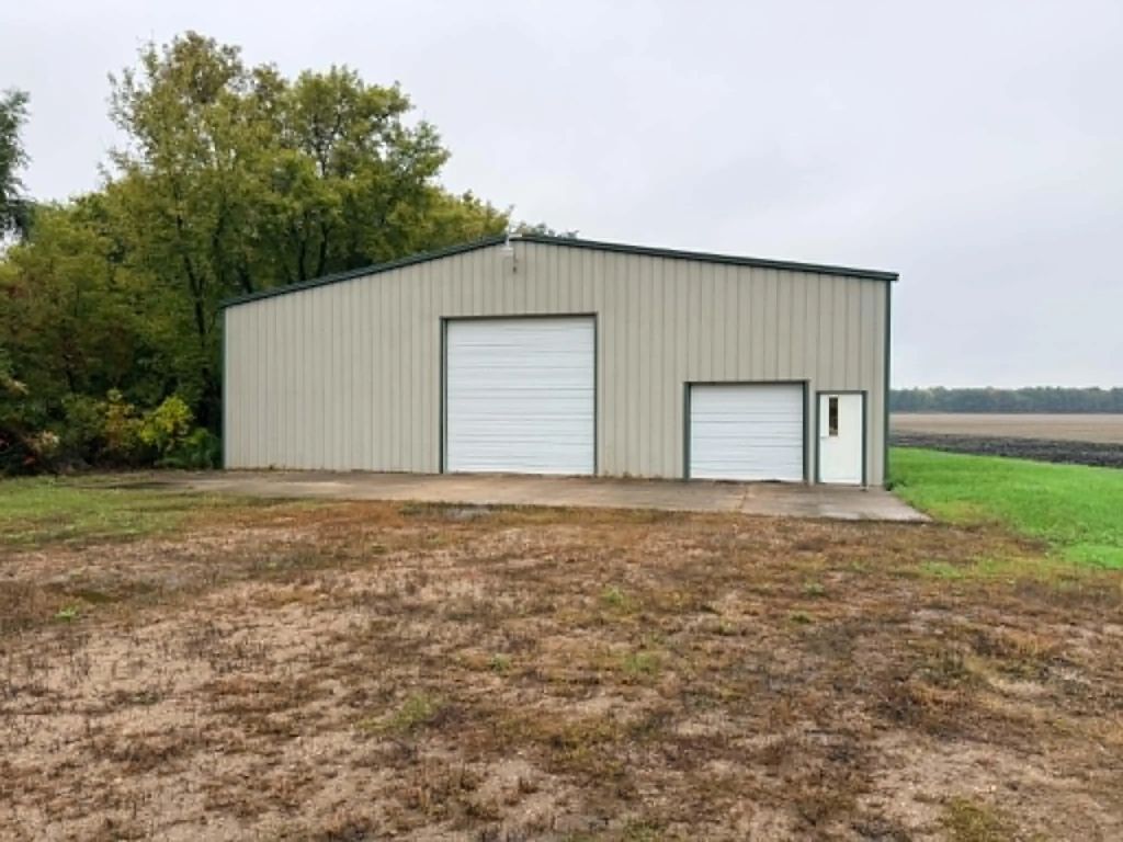 11835 Highway 68, New Ulm