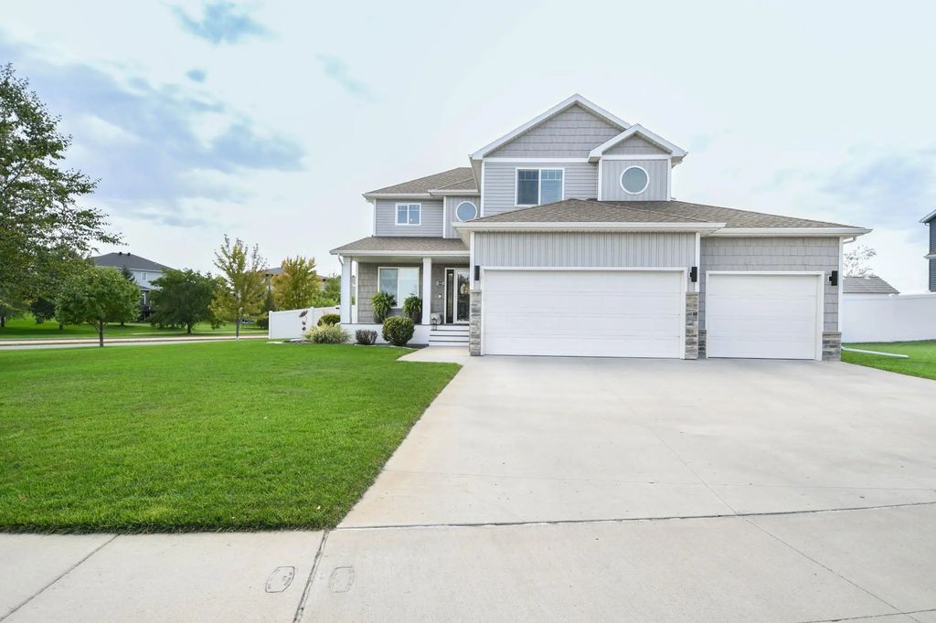 3584 6th Street E, West Fargo