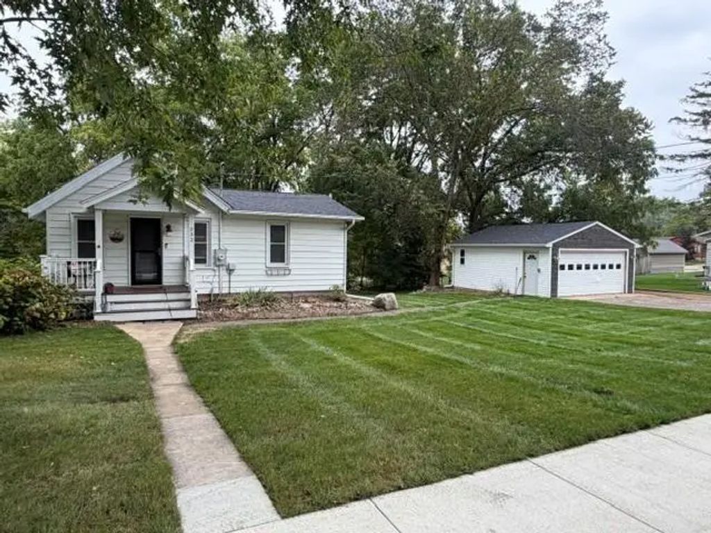 232 Strickland Street, Ellsworth