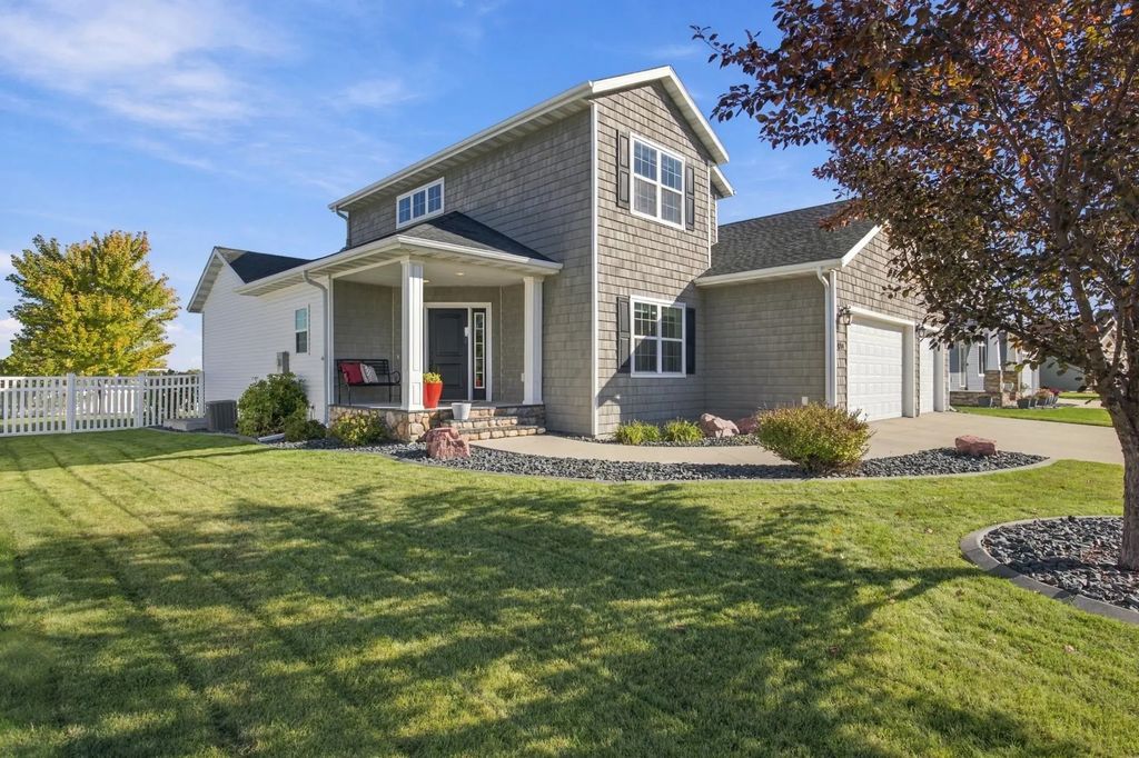 4914 Loden Court S, Fargo