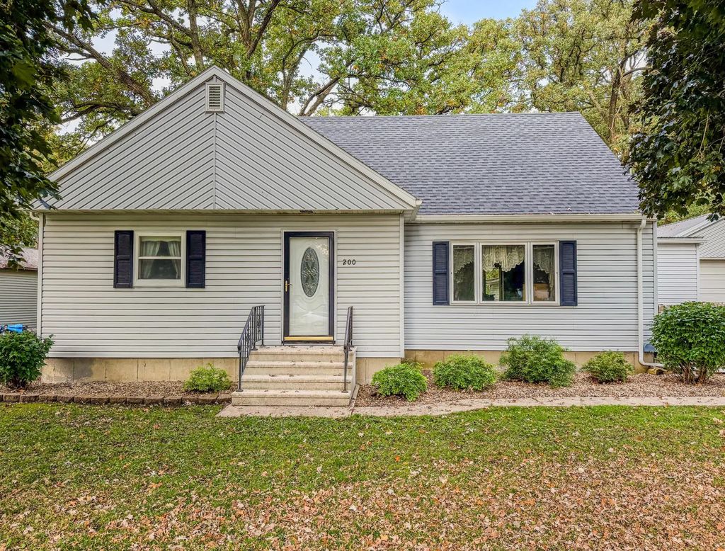 200 4th Street Nw, Rose Creek